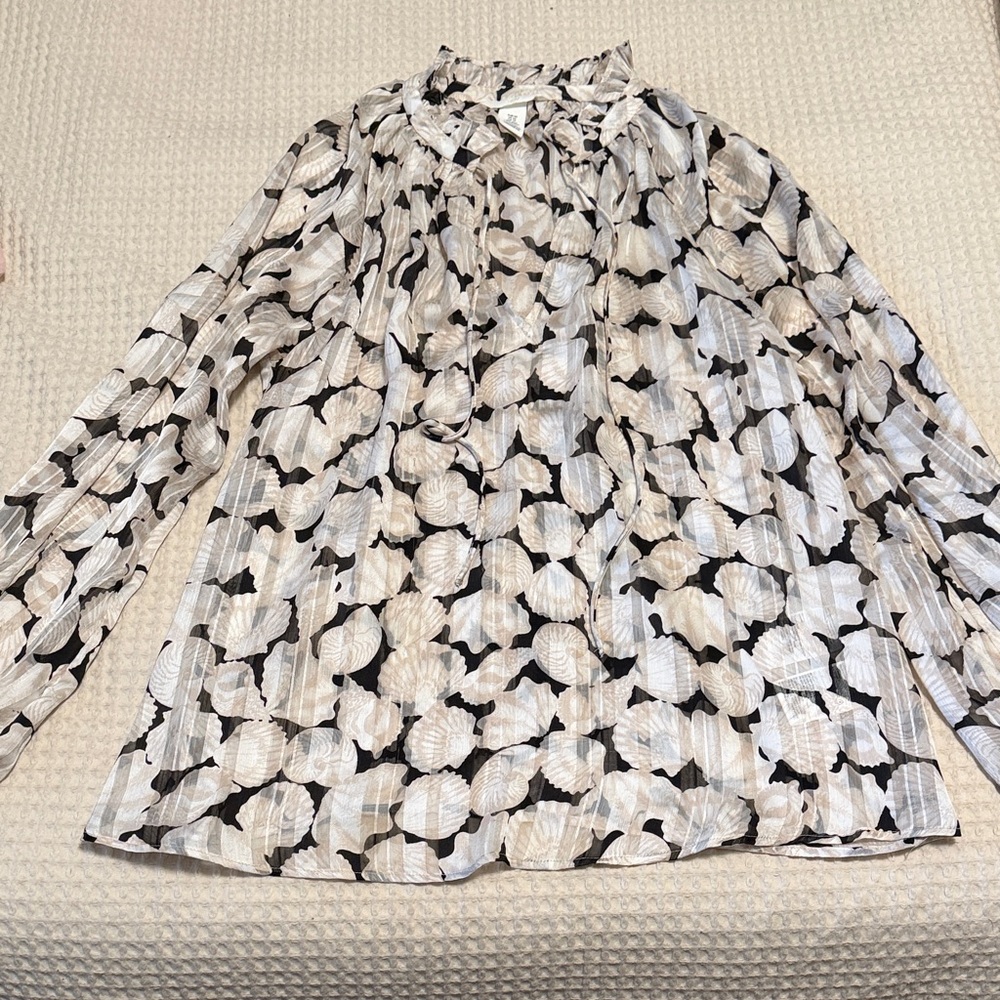 H&M shell print tie neck long sleeve blouse